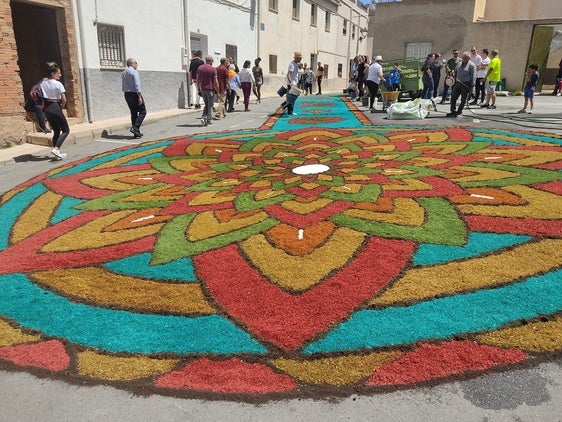 Tíjola extiende su alfombra