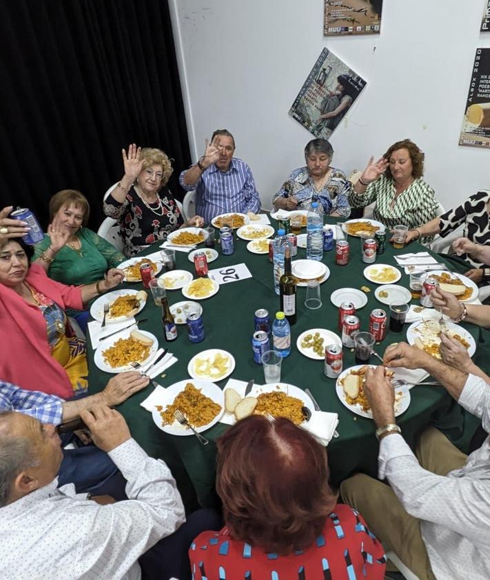 Imagen secundaria 2 - Paella en Albox para celebrar el Día de las Familias