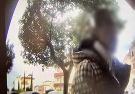 Roban una cartilla y sacan hasta 72.700 euros para comprar vehículos