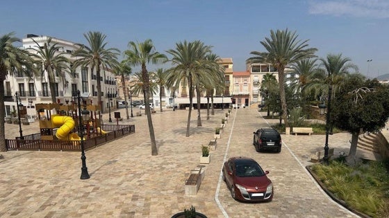 Reabre al tráfico la Plaza Mayor de Albox, pero con excepciones
