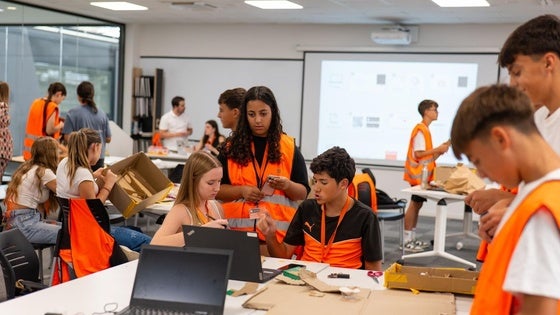 Cosentino acerca la Inteligencia Artificial a los hijos de empleados
