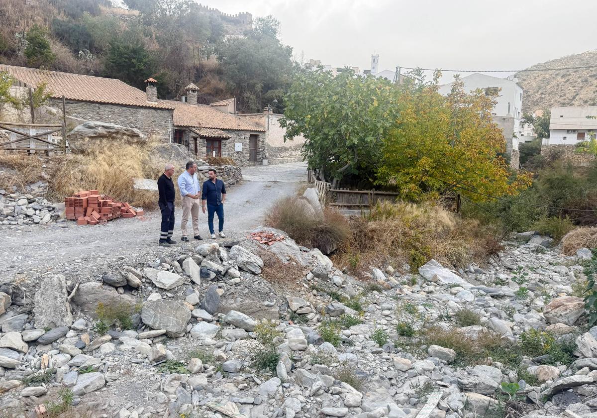 Diputación ayuda a una veintena de municipios afectados por la DANA