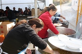Matanza, migas y hoguera para recaudar fondos para la restauración de la Iglesia de San Roque de Suflí