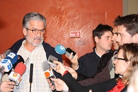 Marín escenifica su apoyo a Chacón y califica su propuesta de "potente y brillante"