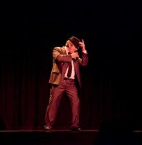 El cantante macalense Michel Latorre, ganador de un certamen solidario contra la pederastia