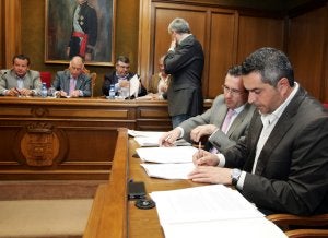 El Consorcio del Almanzora para el parque de bomberos sigue “incendiando” posturas