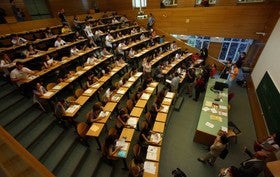 Casi 3.000 personas se han inscrito para participar en Almería en las pruebas para la obtención del Graduado en ESO