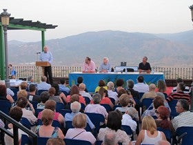 Presentación del libro 'Somontín, Balcón del Almanzora', obra de Alberto Castellón a través del IEA