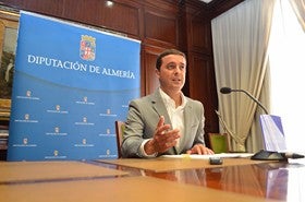 Diputación otorga una subvención para financiar el Parque de Bomberos de Albox