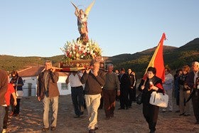 San Miguel estrena cubierta y fachada  en la restaurada ermita de ‘La Loma’ de Serón