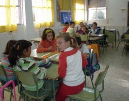 Arranca una jornada 'desigual' de huelga para el sector educativo al completo
