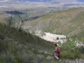 Ideal y la Junta difunden en un coleccionable los senderos y rutas de los espacios naturales de Almería