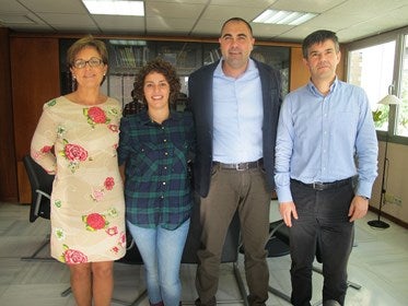 La delegada de Economía informa a la Fundación Los Carriles sobre cómo constituir un Centro Especial de Empleo