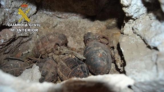 Encuentran en un cortijo de Cantoria cinco granadas de la Guerra Civil