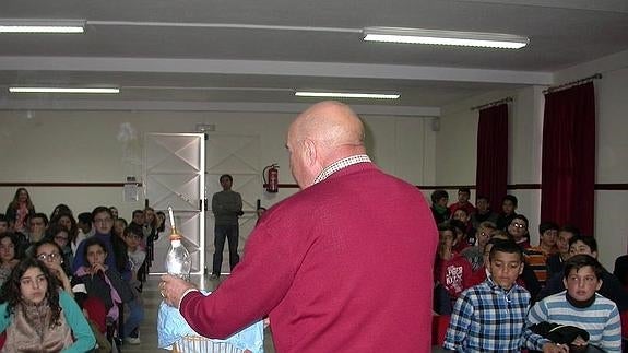 Taller de sensibilización contra el tabaco en el IES Juan Rubio Ortiz de Macael