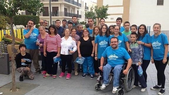 El ‘Banco de los libros’ de un tijoleño ha llenado de color a los niños de Honduras