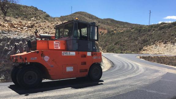 Diputación encara el final de las obras de la AL-6107 entre Albanchez y Rambla Aljibe en Lubrín
