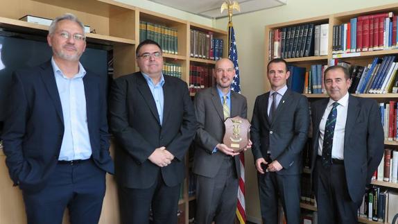 El compositor Albert Hay Malotte congrega a la Embajada de Estados Unidos en España y al Ayuntamiento de Purchena