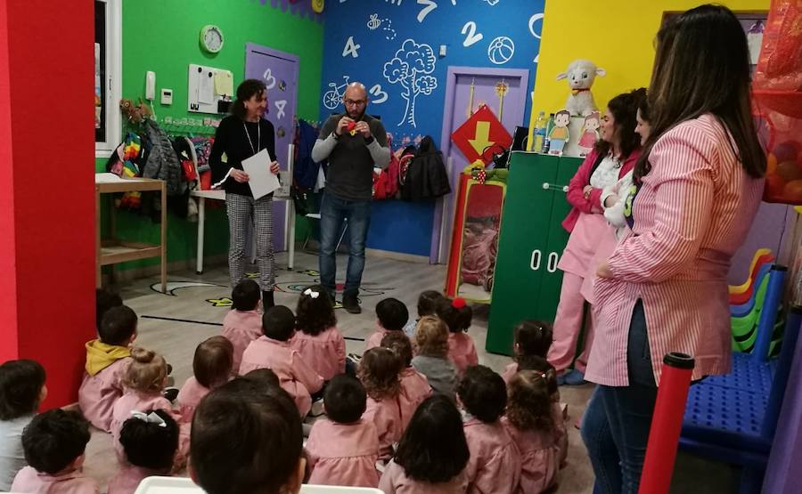 Los chavales ha disfrutado de lo lindo con la iniciativa. 