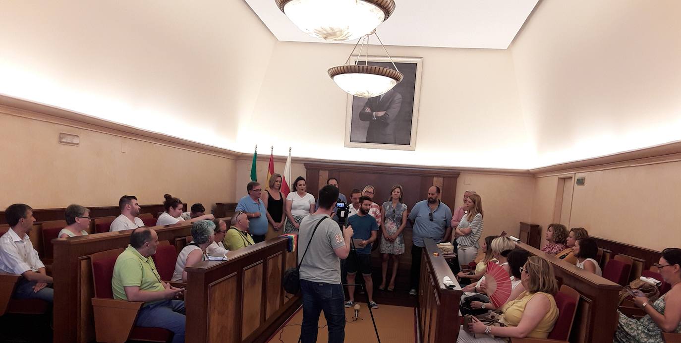 Lectura del manifiesto en el salón de plenos. 