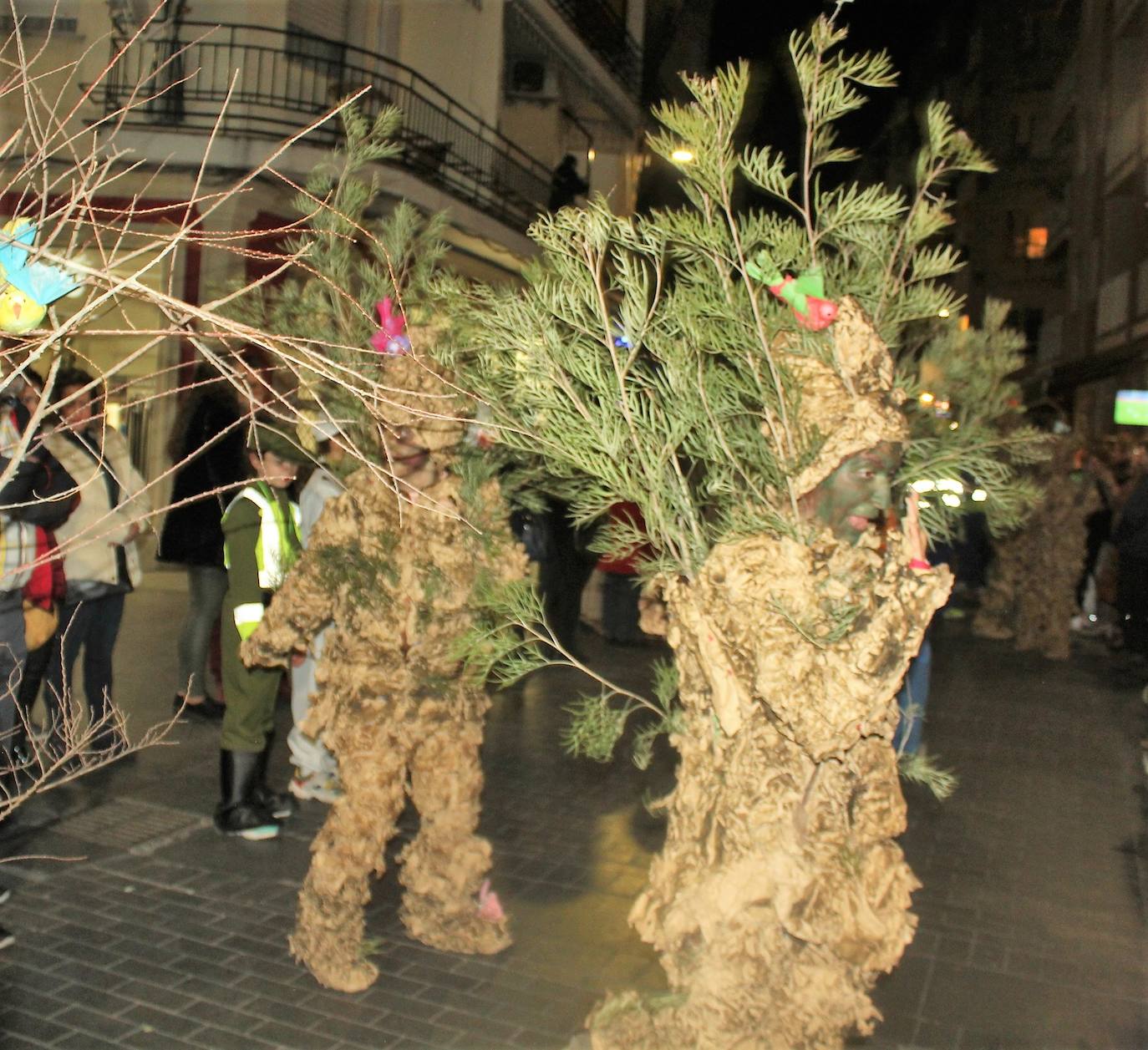 Los disfraces 'El árbol' y 'Elfos' ganan el concurso del Carnaval 2020