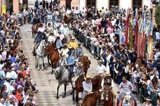 Acto de bendición del caballo romero. 