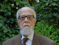 Muere el profesor Sotomayor, el descubridor de la riqueza de la terra sigillata de Isturgi