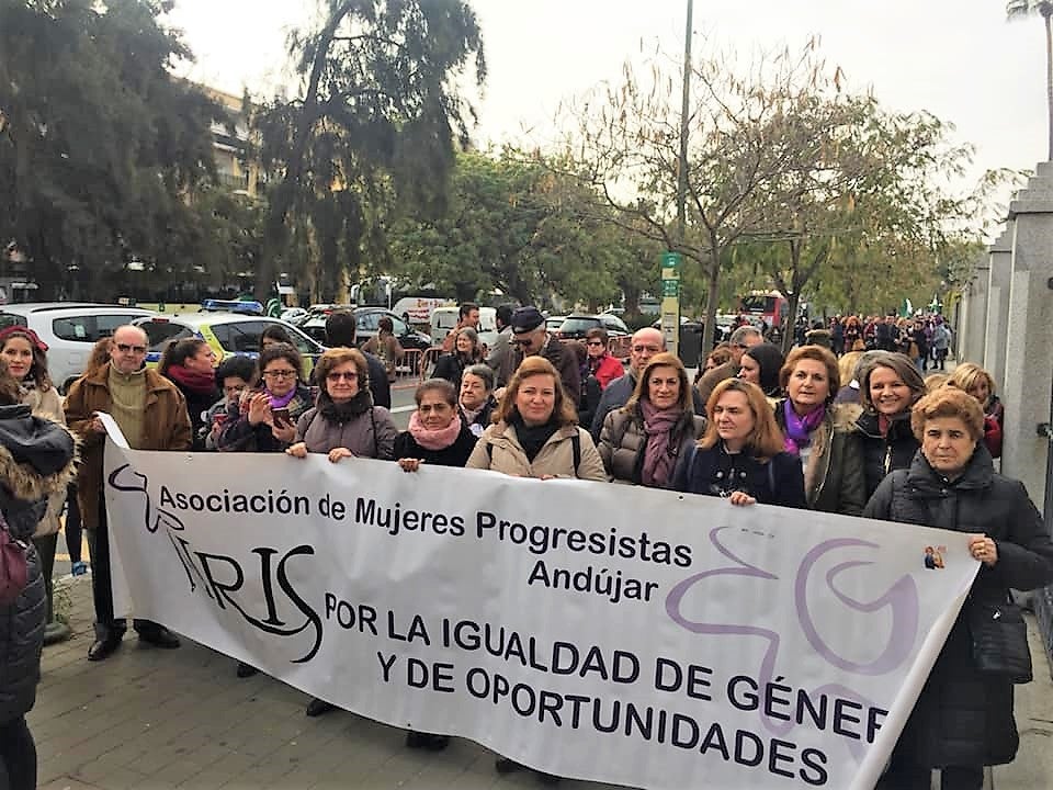 Integrantes de Iris en una manifestación celebrada en Sevilla. 
