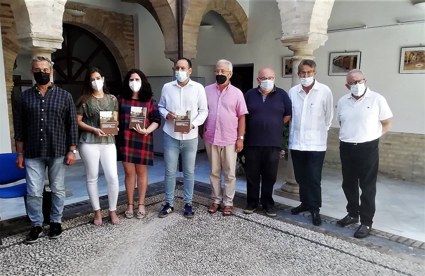 Los ponentes de las jornadas en el Palacio de Don Gome. J. C. González 