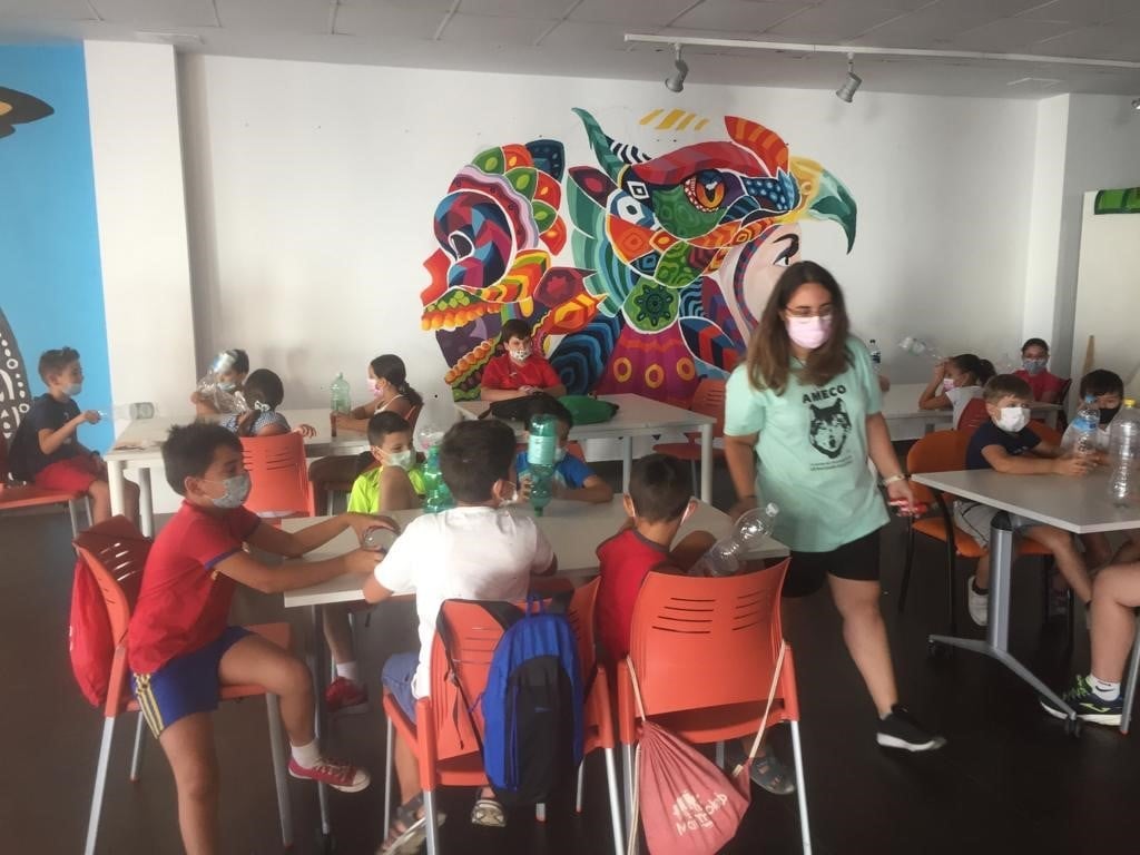 TALLER DE RECICLAJE EN MARMOLEJO. 