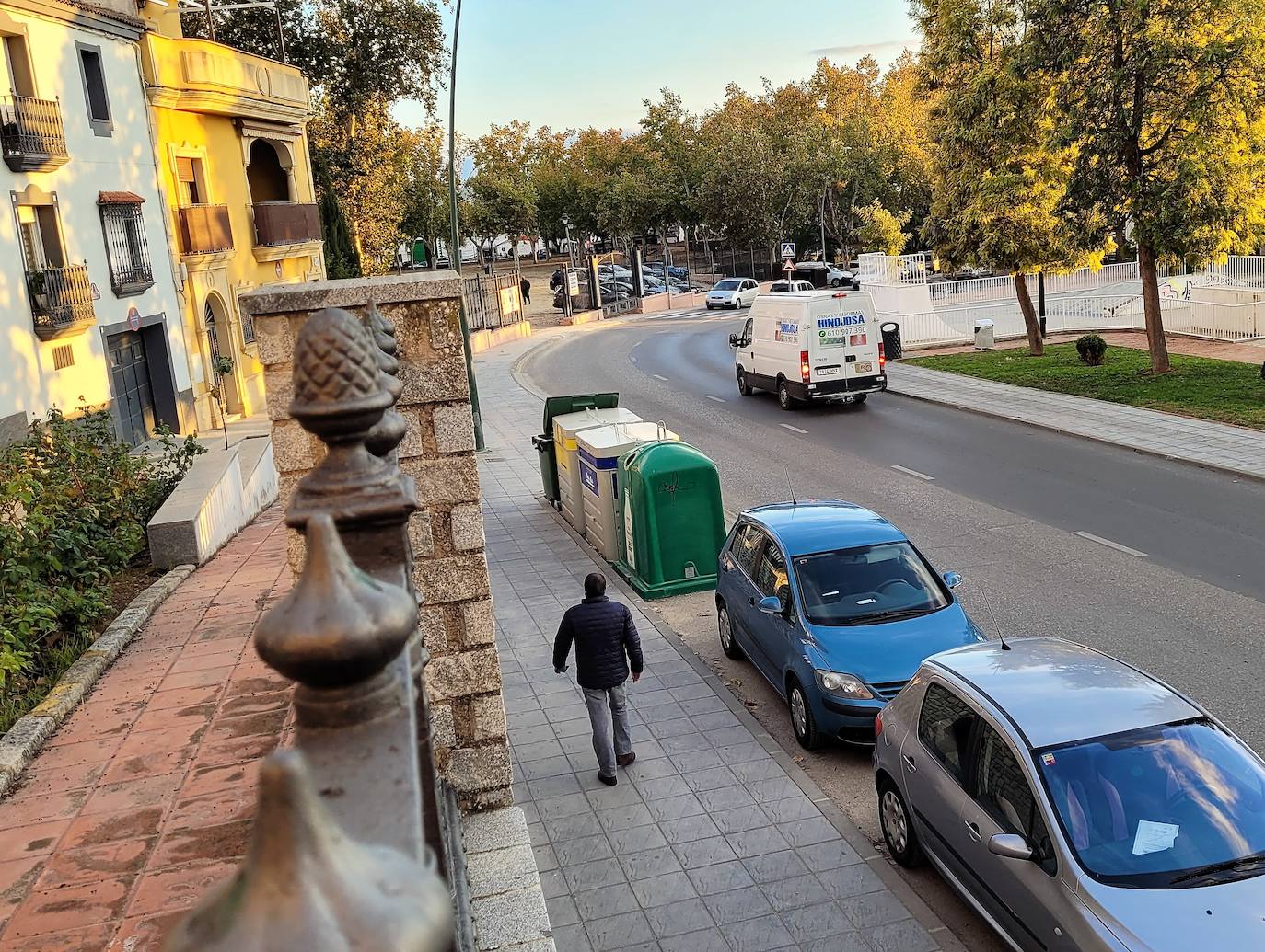 La zona azul de aparcamientos se extenderá hasta la periferia