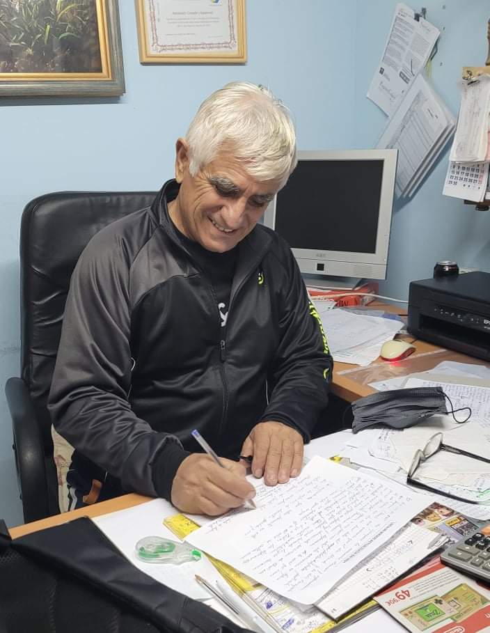 Luis Chamorro en la sede del Centro de Iniciativas Sociales de Andújar. . 