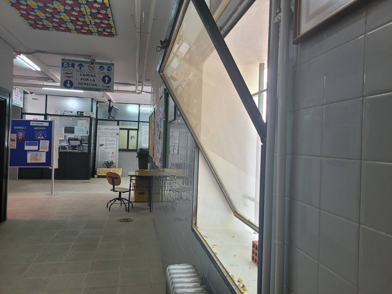 Estado actual de las ventanas del centro educativo. 