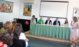 Autoridades en el acto de entrega de los premios.