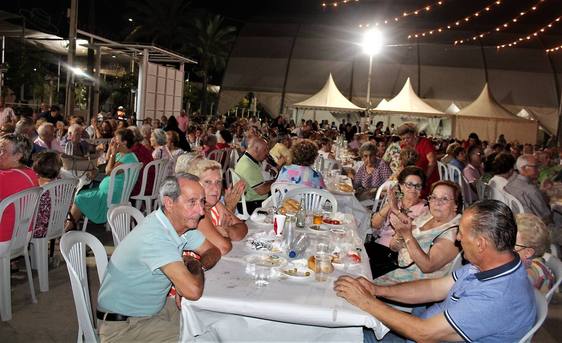 Andújar vibra con pasión e intensidad en el inicio de la Feria