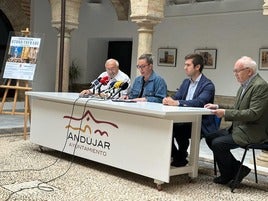 Alfonso Soto, María José Fuentes Diego Pérez y Carlos Toribio en la presentación de los actos.