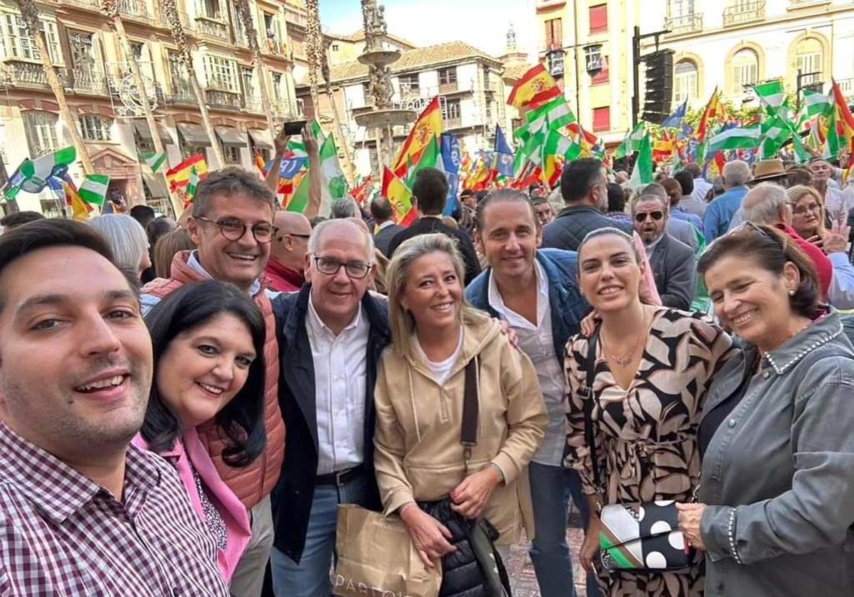 IlRepresentante del PP iliturgitanos en la manifestación contra la Ley de Amnistía en Málaga.