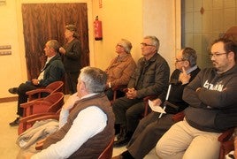 inos de la carretera de Valtodano, el pasado jueves en el pleno.