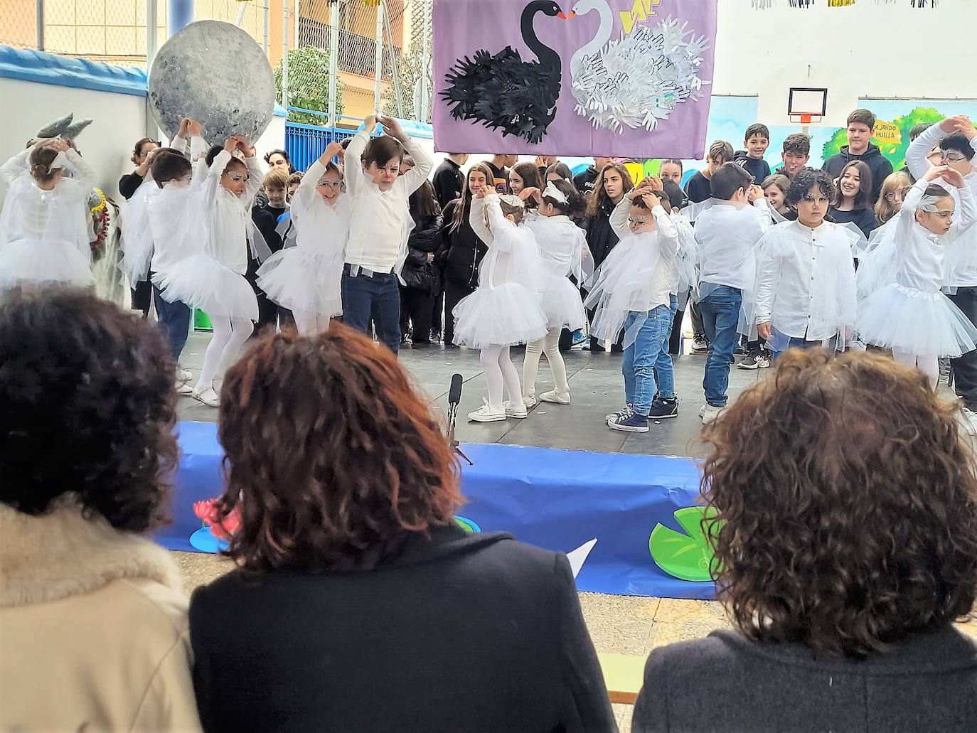 El colegio San Eufrasio de Andújar invoca en una actividad a la igualdad y el respeto entre culturas 