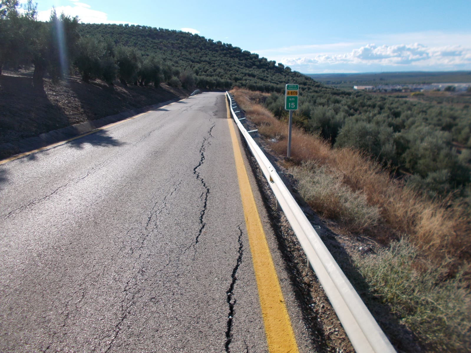 La Junta adjudica por 2,7 millones la reparacióndel firme de la carretera entre Arjona y Marmolejo