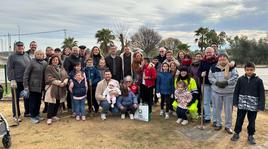 Participantes en la campaña de plantación.