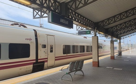 La pérdida de trenes en Andújar se convierte en una seria deficiencia