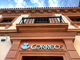 FACHADA DE CORREOS.