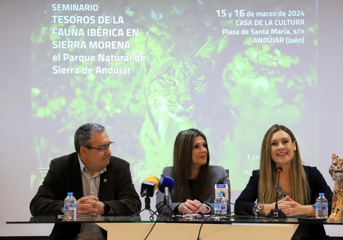 El seminario de los'Tesoros de la Fauna Ibérica' en la Sierra de Andújar analiza las potencialidades de la zona