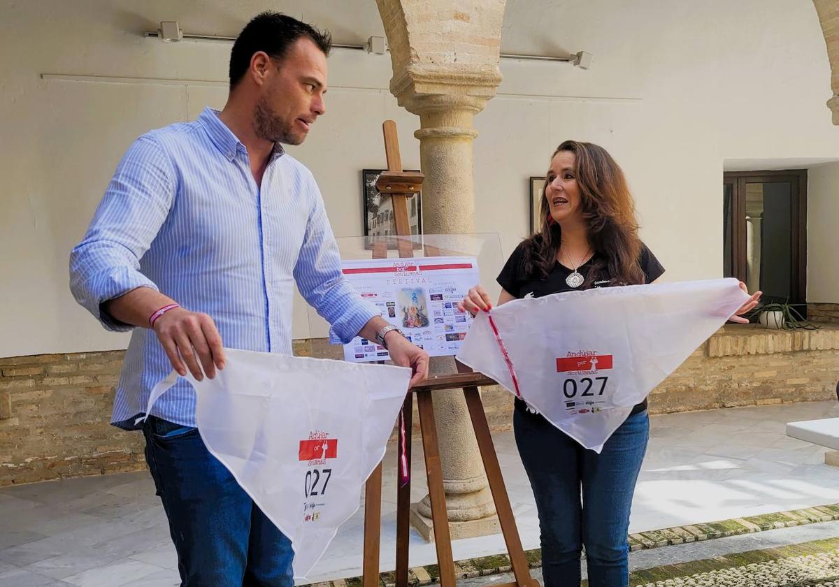 Antonio Torres y Marisa Ortega, durante la presentación.