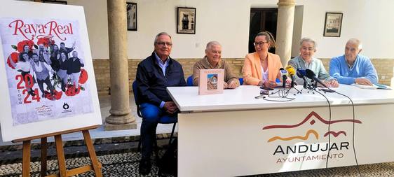 Acto de presentación del pórtico de romería este mediodía en Don Gome.