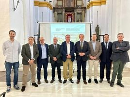 Foto de familia esta mañana en Santa Marina con los responsables del proyecto.