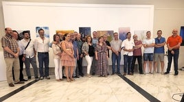 Integrantes de AFOAN con miembros de la UNED y el Consistorio.