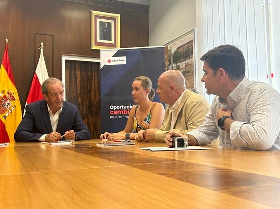 Cruz Roja y el Consistorio andujareño sellan alianzas para generar empleo