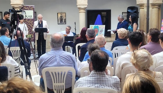 La cultura, el arte y los idiomas se unen para pedir un mundo pacífico